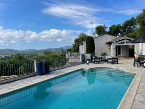 A familiar feel to this contemporary classic in the Mediterranean